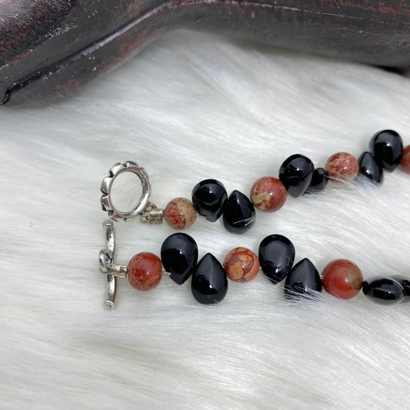 Handmade Stone Bead Bracelet 8" - Picture 5 of 11